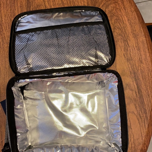 Reusable lunch bag, new never used. - Picture 3 of 4